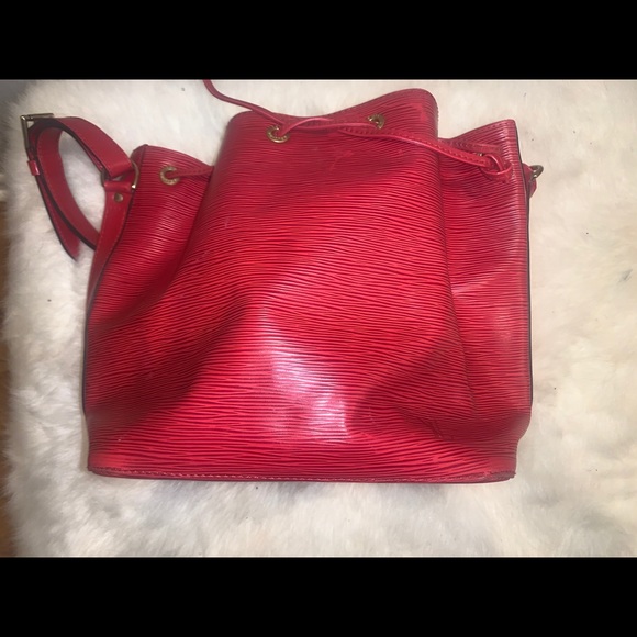 Louis Vuitton Purse - Picture 4 of 4